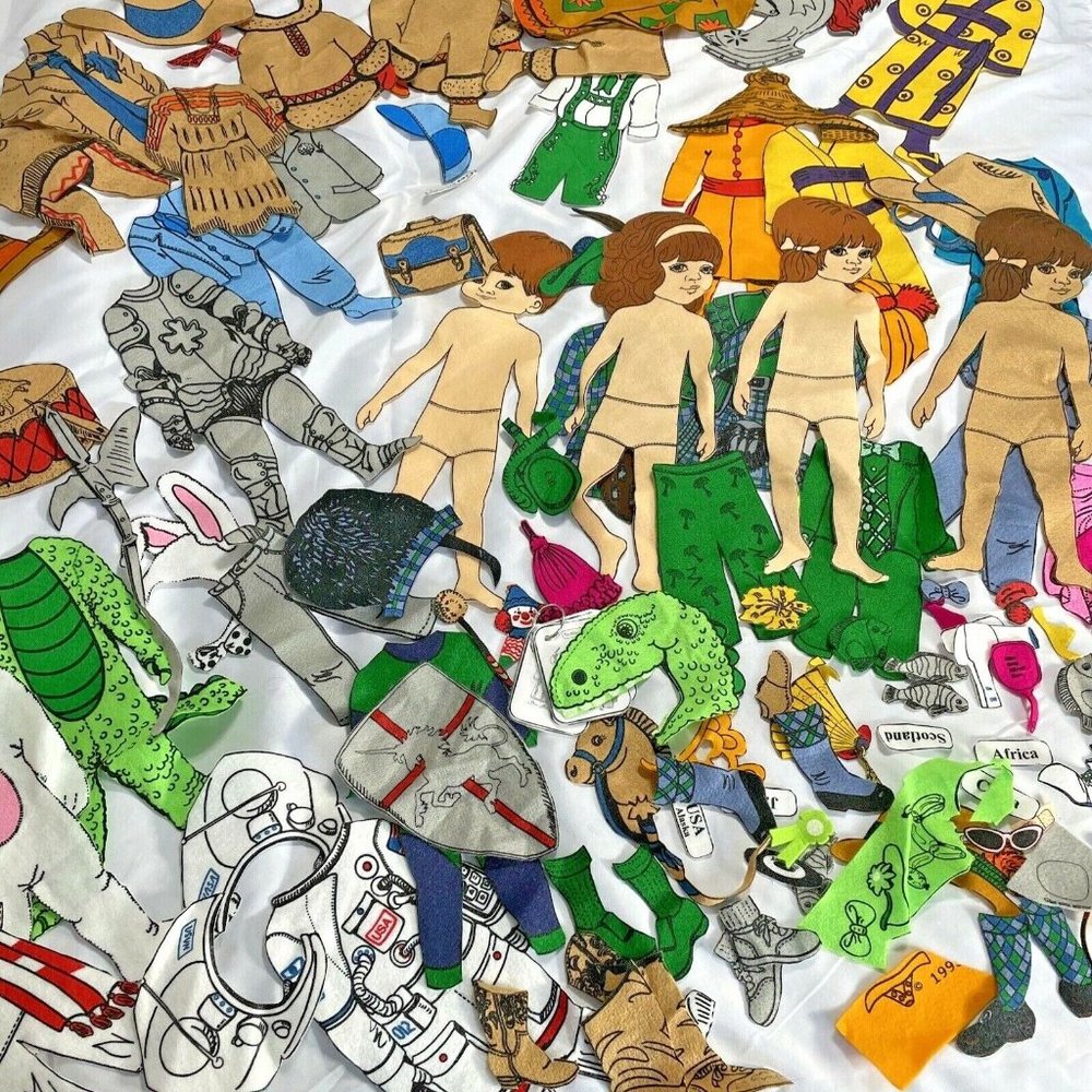 HUGE Vintage 90’s FELTKIDS with Set Of 4-16” Little People Around World 120+ Lot